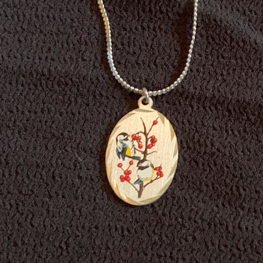 Pretty Oval Birds Pendant